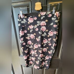 Women's floral pencil skirt